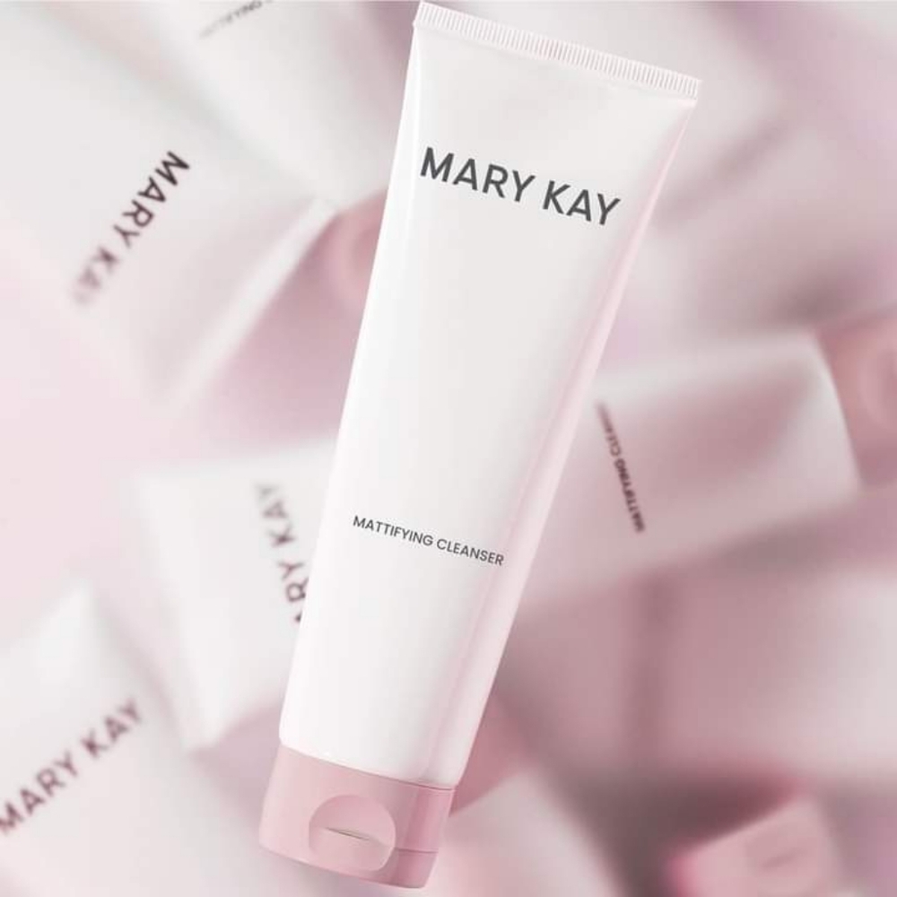 Mary Kay Mattifyng Cleanser.